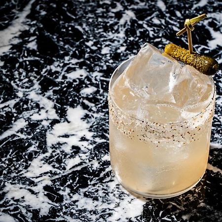 Hotel Riggs Washington Dc Zewnętrze zdjęcie A pear cocktail
