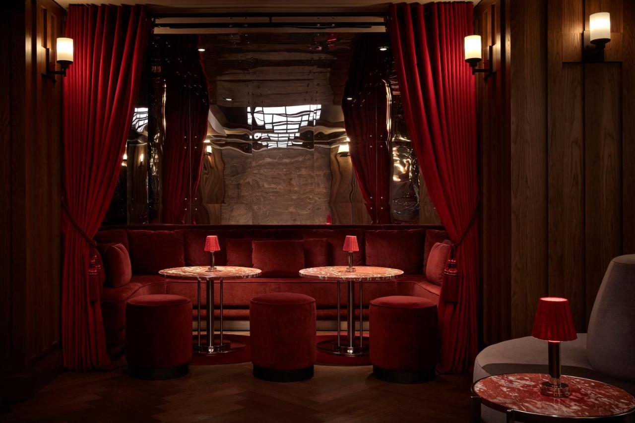 Hotel Riggs Washington Dc Zewnętrze zdjęcie The interior of the bar