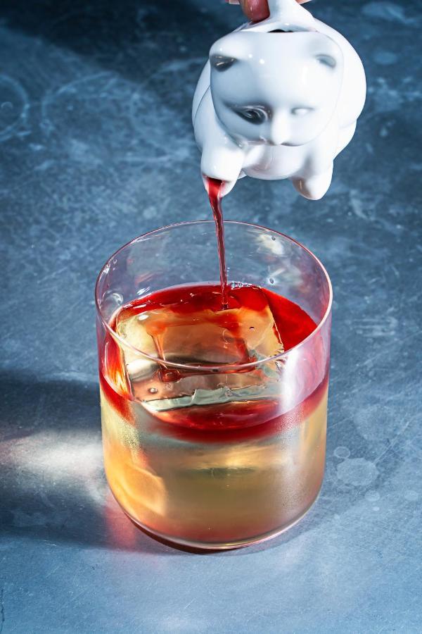 Hotel Riggs Washington Dc Zewnętrze zdjęcie A blood orange Old Fashioned